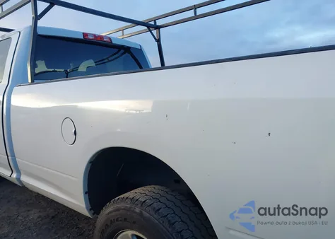 2016 Ram 2500 Tradesman z USA, uszkodzony, nr VIN 3C6TR5HT4GG321549